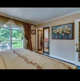 Grimsby Lake Front Home - 7