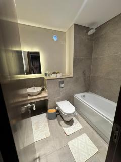 A classy apartment with a quiet view - 8