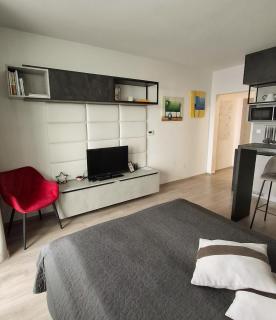 Sunset Studio Apartment - 7