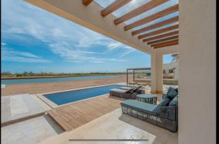 Stunning Villa with breathtaking golf & lake view - 5