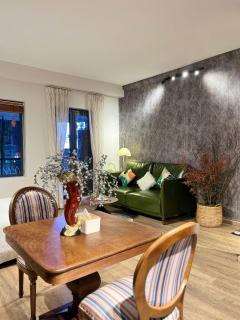 Saigon 1BR Nguyen Hue View Bitexco - 9