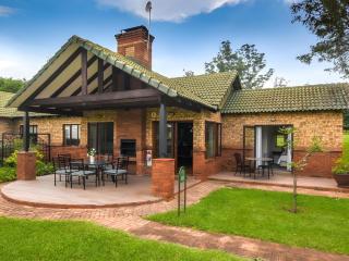 FamilyQuest Accommodation - 8