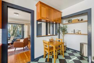 Stay Portland - Perfectly Restored Craftsman - Eateries & Coffee - 6