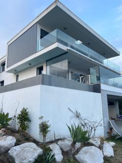 Modern Villa with Sea & River View Pool and Gym. - 9