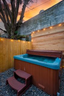 Stay Portland - The Garden Cottage on Garfield - 91 WalkScore - 9