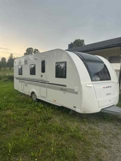 Idyllisk soveplass i campingvogn på Kvaløya - 6