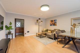 Modern flat 8 guests, 2 bathrooms, near Berlin Messe - 8