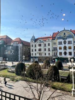 Breathtaking City Centre Views - Bright & Spacious 2BR - 4