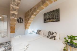 Cosy 1-Bedroom in Historical Valletta by SF Homes - 6