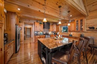 Cozy Cabin Style Lake House w Theatre Room & Dock - 1