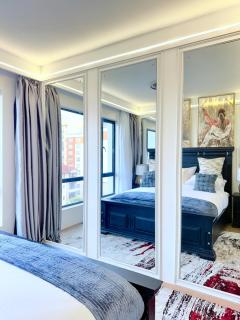 1BR PS5 85 TV AC Pool WiFi Smart Toilet WalkPad - 6