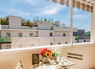 Spacious, Free private Parking, 2 bedrooms 2 bathrooms - Comfortable and Bright Apartment in Florence with Private Parking Garage - Just Few Minutes walking From Historic Center - Florence - 5