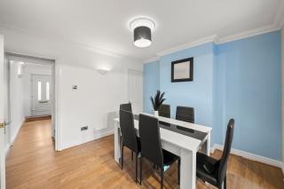 Contractor 3-Bed Long-Stay Discounts & Parking - 7