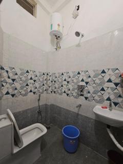 Shree Nilyam Inn - 1