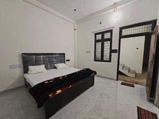 Shree Nilyam Inn - 8