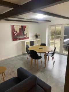 House overlooking the countryside and close to the city - 1