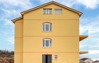Stunning Apartment In Novi Vinodolski With Wifi - 4
