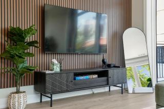 Welcoming Month Long Stays 2BD 2BA with Parking - 3