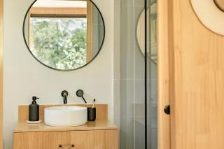 Earth Tones Tiny Homes & Suites - 9