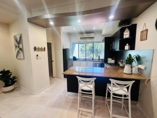 Magnetic Waves 3 Level, 3 bedroom Townhouse - 5