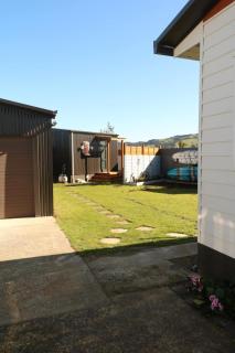 Whitianga Home & Sleepout - 4