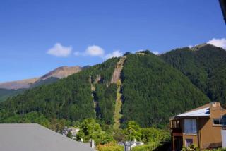 Historic Stone Cottage - Alley Apartment with Spa - 7
