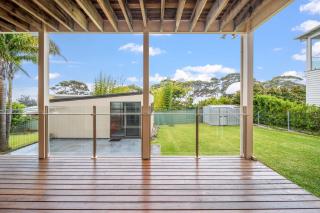 Footprints at Hyams Beach - 4BR home w. games room - 6