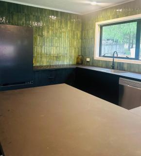 Minka - Wanaka Black Timber House - 8