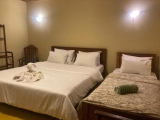 Lily Bank Bungalow - 9