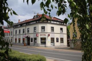 Hotel Pod Radnicí - Šumperk - 0