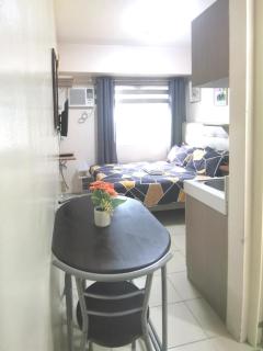 Staycation Condotel Urban Deca Tower Edsa Mandaluyong - 9