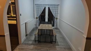 Easter Sale - Large Bungalow - SA66 - 8