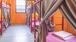 OYO 586 I Hostel Phuket - 4