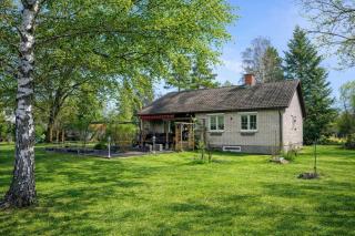 Central Holiday Home Villa Sol in Mörlunda near Lake and Supermarket - 8