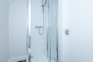 Spacious 6-Bedroom Central Blackpool - 5