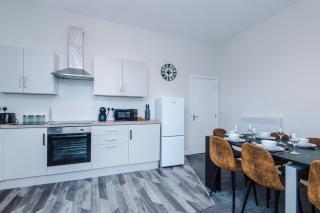 Spacious 6-Bedroom Central Blackpool - 9