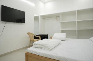 The Peace & The Lagoon 5 Room Boutique Stay with 2 Private Pool and 3 Private Garden - 4