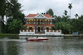 Mango Kerala Homes - Kumarakom - 0