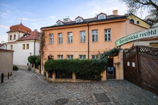Romantic Apt with Secret Terrace - Old Town Prague - Prague - 9