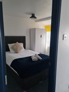 Swindon Old Town Duplex - EnterCloud9SA - 0