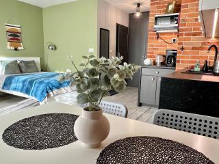 Roztocka studio, free parking, 1 tram to the city & PGE National Stadion, by Cosmo Spirit - 1