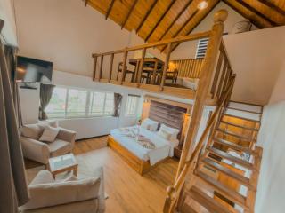 Queens Lake Cabin - 9