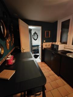 Love Room - Le Donjon des désirs - 1