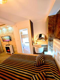 Luxury Sea Residence by Kristina - 9