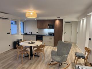 Petite maison indépendante avec garage attenant - 8