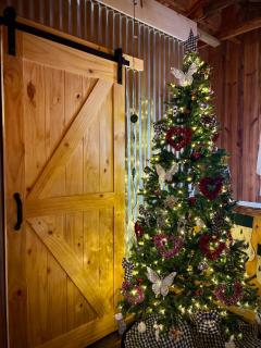 Mountain Retreat - 1