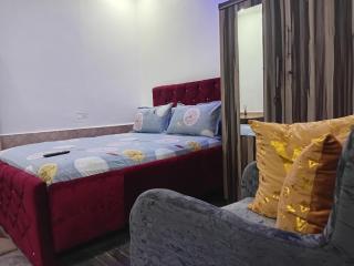 HIDEOUT Short And Long stay - 1