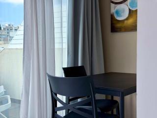 D' Suites Holiday Apartments - 4