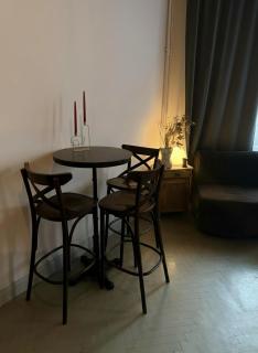 Artistic loft-style studio with Mezzanine - Varsavia - 7