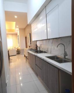 Luxury 3-Bedroom Apartment with Pool in Naco, Santo Domingo - 1
